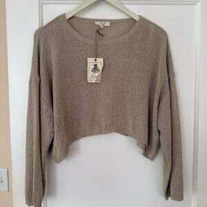 NWT Easel Cropped Lightweight Long Sleeve Sweater Tan Size Small